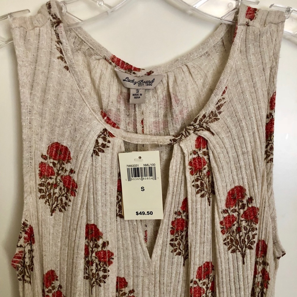 Lucky Brand flowy sleeveless top ☘️